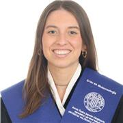 Estudiante de Máster que imparte clases de química y matemáticas para niños de la ESO y Bachillerato